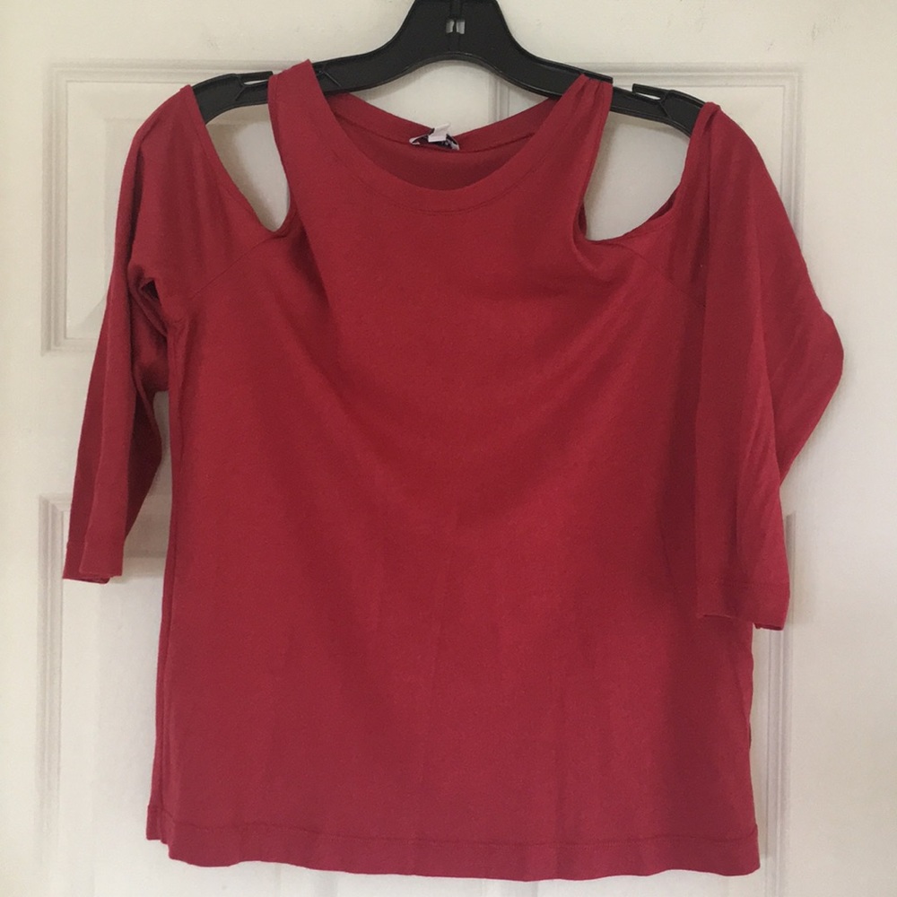 Splendid Cold Shoulder Top - Picture 2 of 8